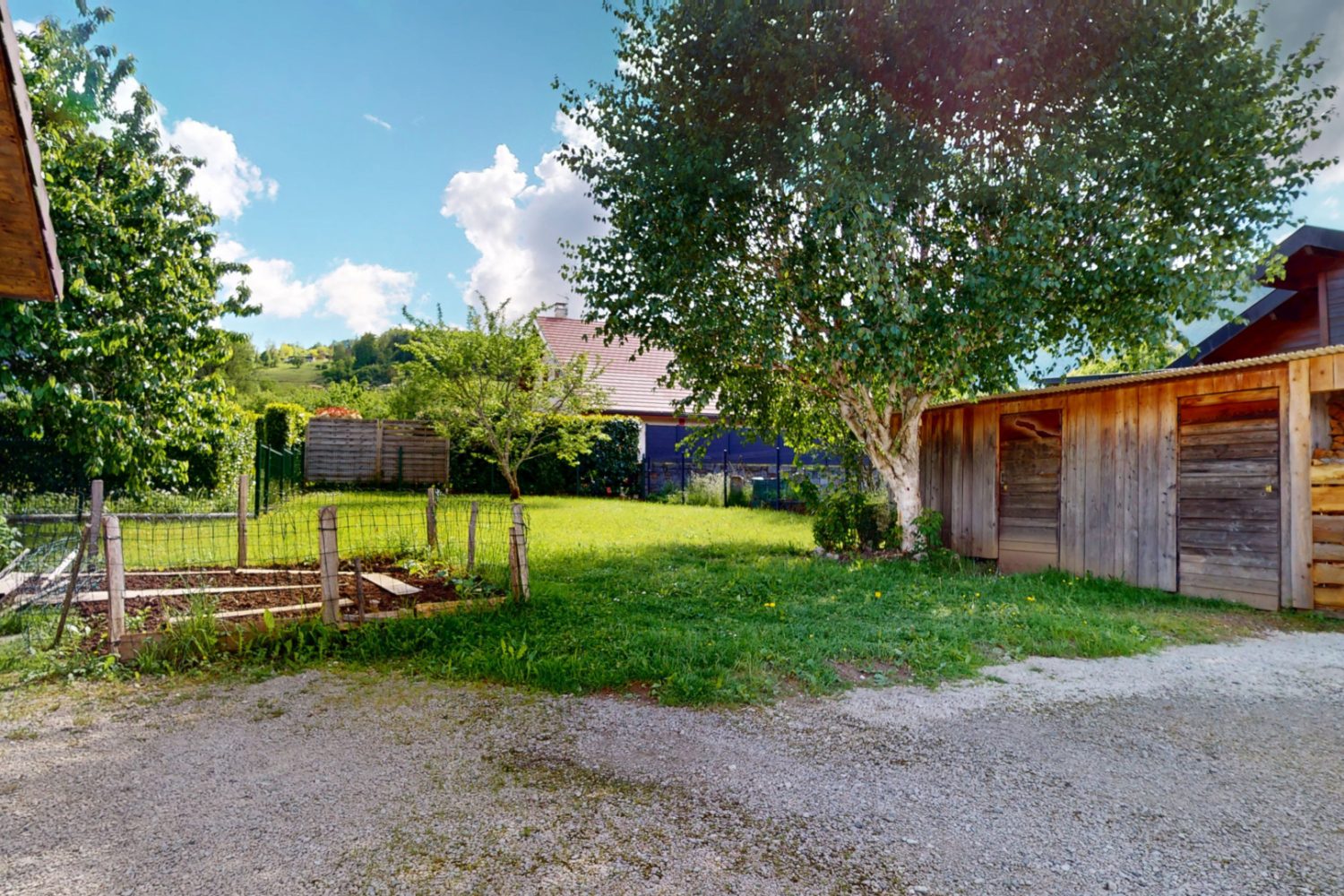 Duplex T5 4 chambres cave garage jardin