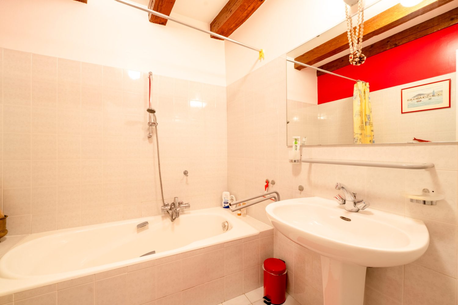 L'Agence Immo- Ferme Chemin des fontaines- Lathuile-terrain constructible garage combles potentiel (14)