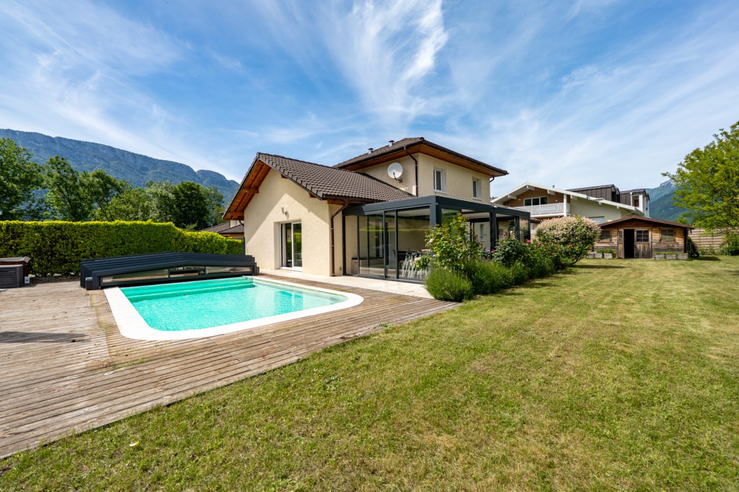 Maison individuelle avec piscine et jardin à Doussard proche du lac d’Annecy