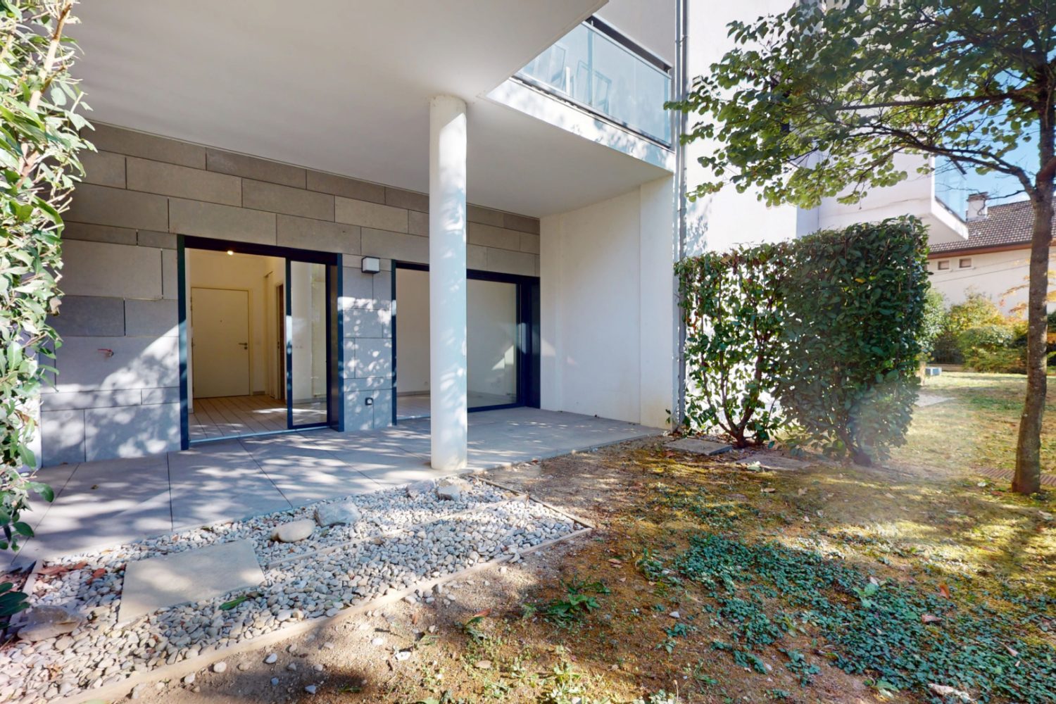 Studio à annecy avec terrasse et jardin privatif