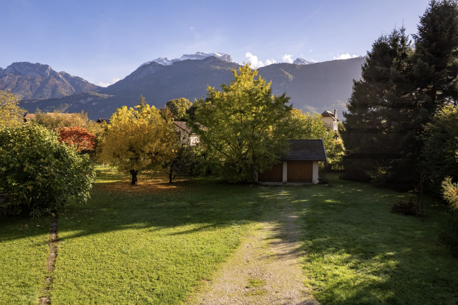 Terrain constructible à Lathuile